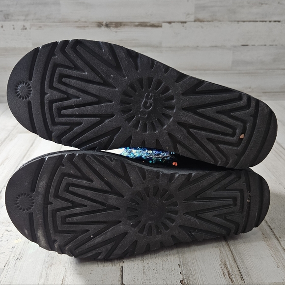 UGG Classic Mini Stellar Sequin 1112515 Black Multi Color Womens Sz 7 Boots - Picture 7 of 8